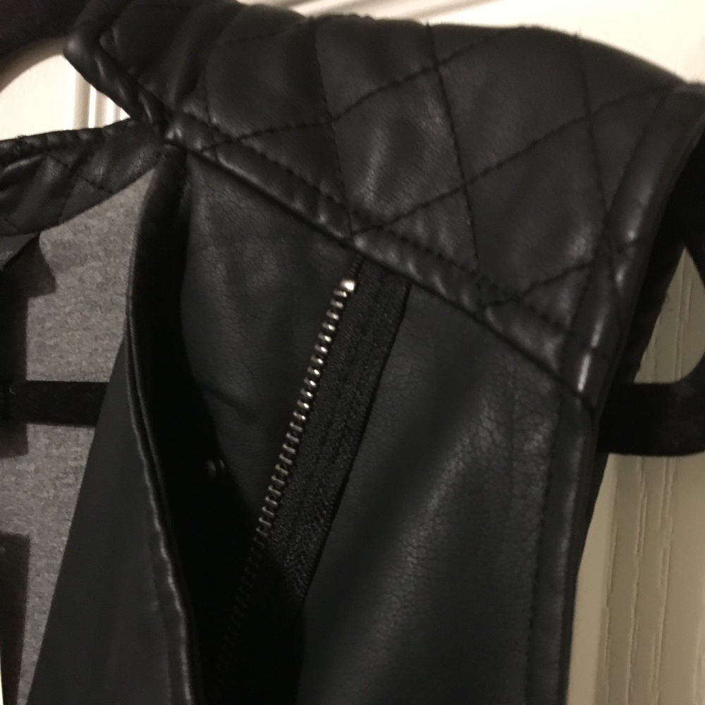 🌹HOST PICK🌹 NWT LANE BRYANT black zippered vest - Picture 5 of 8